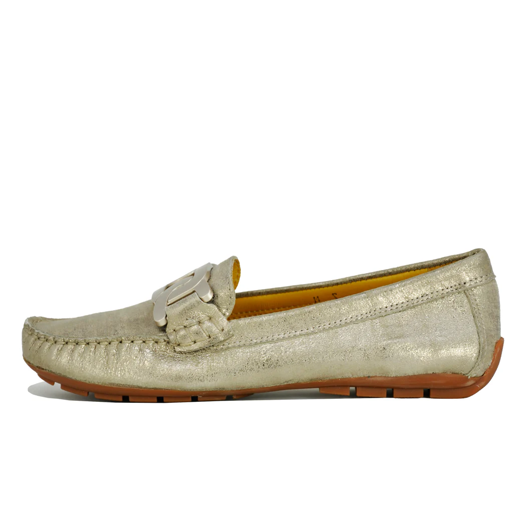 Aiker Leather Closed Flat Moc - Image 4